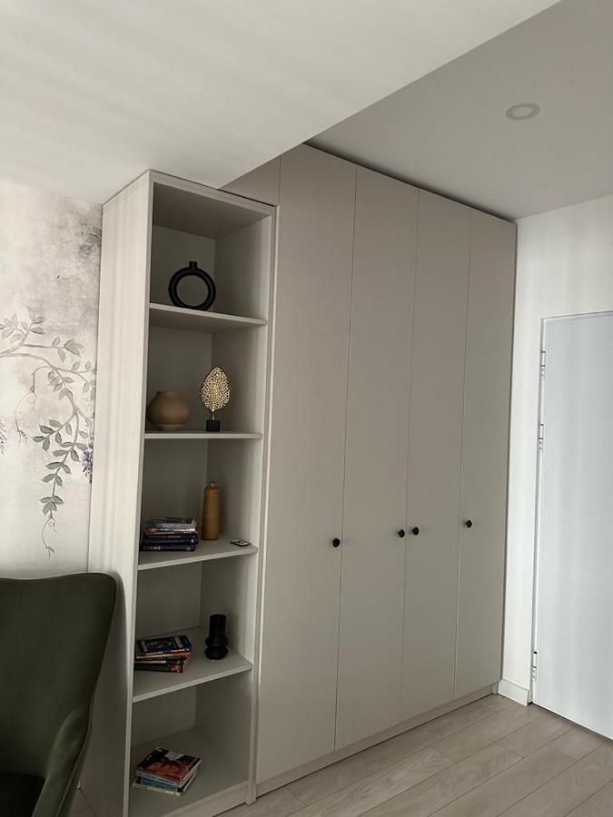 Urban Flats Apartment *